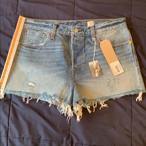 Levi’s wedge light blue Denim wedgie shorts